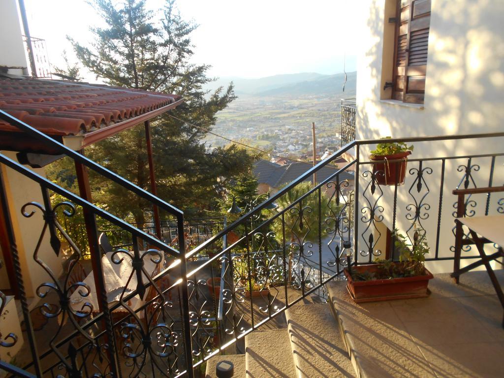 Gerakofolia To Let