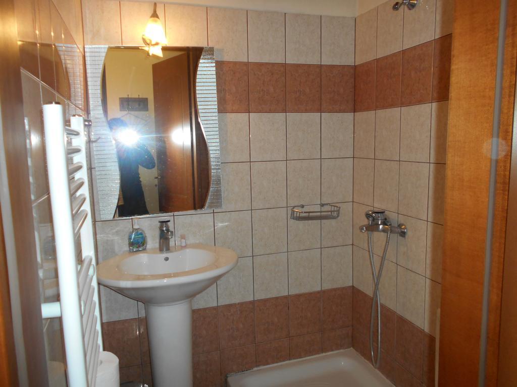 Gerakofolia To Let Appartement *